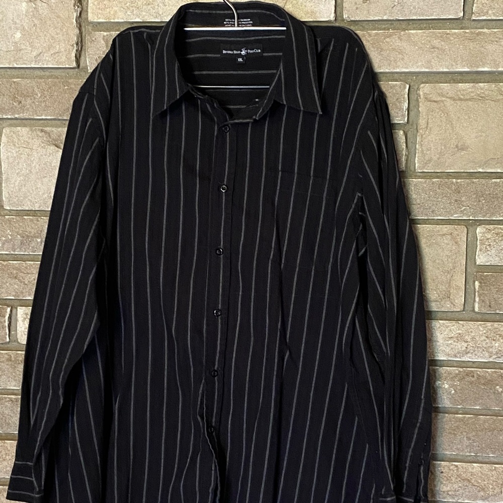 Beverly Hills Polo Club Mens 2XL Black w/white stripes dress shirt